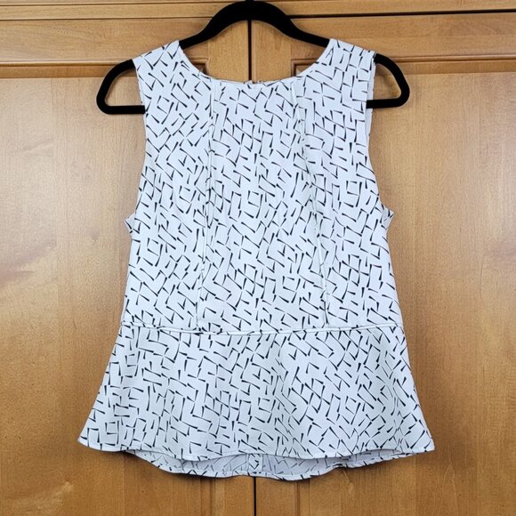 Banana Republic Tops - Banana Republic Black & White Sleeveless Peplum Blouse - 8